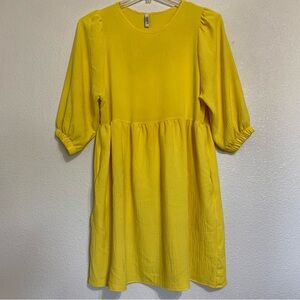 2Hearts Yellow Short Dress Women’s Size Medium